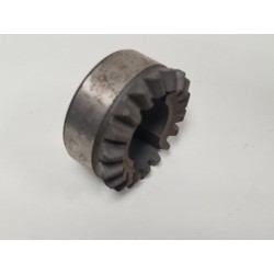 Koronka mechanizmu różnicowego Fiat 126p