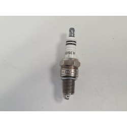 Świece zapłonowe BOSCH super plus +3 WR8D