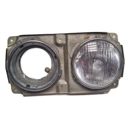 Ramka mocowania reflektora prawa Fiat 125p