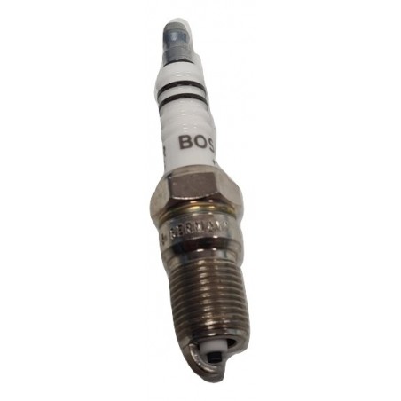 Świeca zapłonowa bosch 0 242 229 655  HR 8 D+