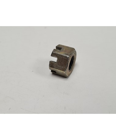 Nakretka koronkowa stabilizatora M11x1 Żuk