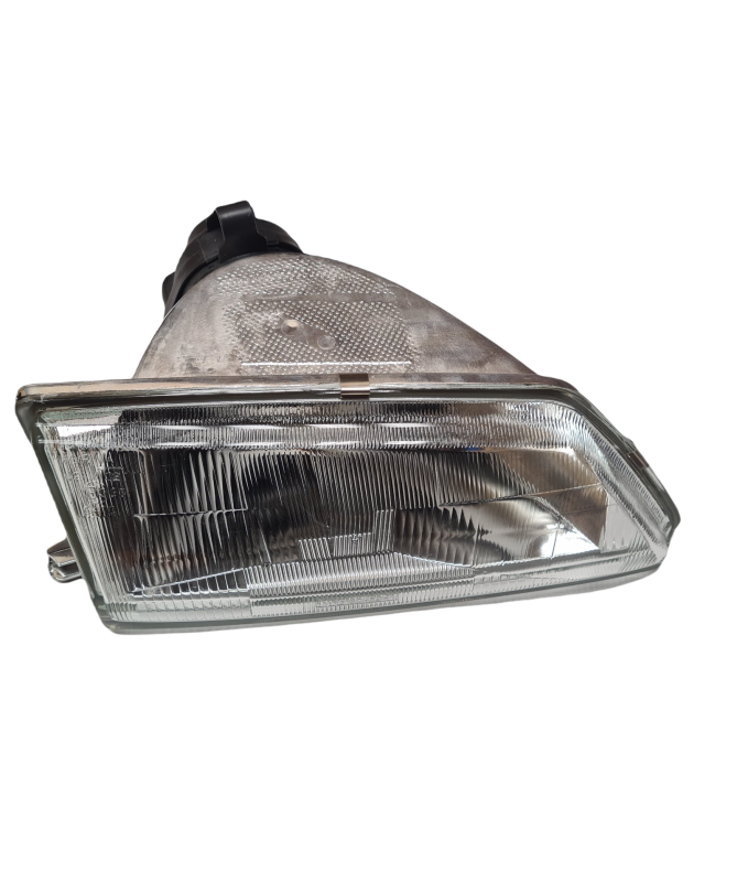 Lampa przednia prawa Peugeot 106