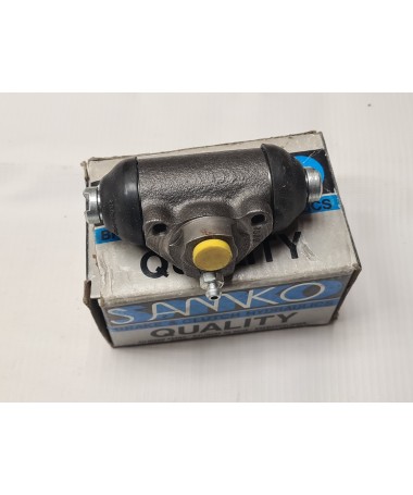 Cylinder hamulcowy przód Fiat 126p STD