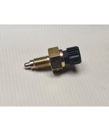 Wyłącznik świateł cofania VW GOLF  JETTA