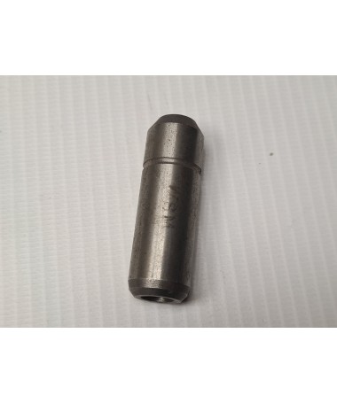 Prowadnica zaworu wydechowego Fiat 125p