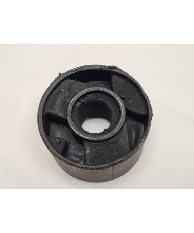 Tuleja wahacza BMW 3 E30