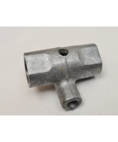 Wspornik tulejka dystansowa klawiatury Fiat 126p