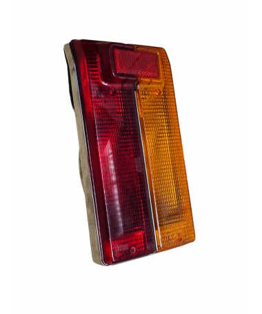 Lampa tył lewa Fiat 125p