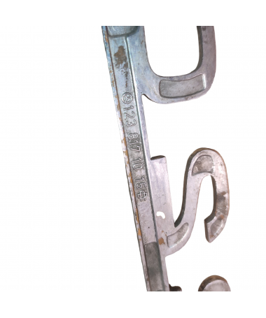 Emblemat 220D Mercedes W123