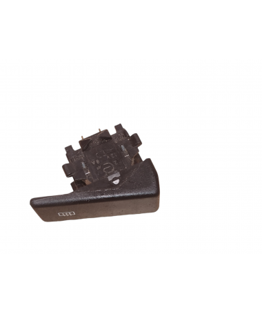 Wlacznik ogrzewania szyby Fiat 126p FL