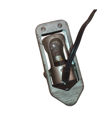 Stara lampka samochodowa Dolsko LS1 24V 21W